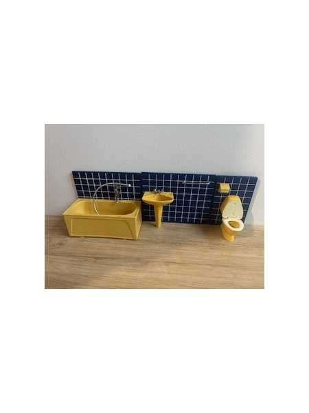 Salle de bain bleu et jaune Lundby