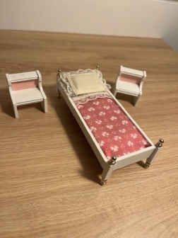 Chambre rose lit simple Lundby