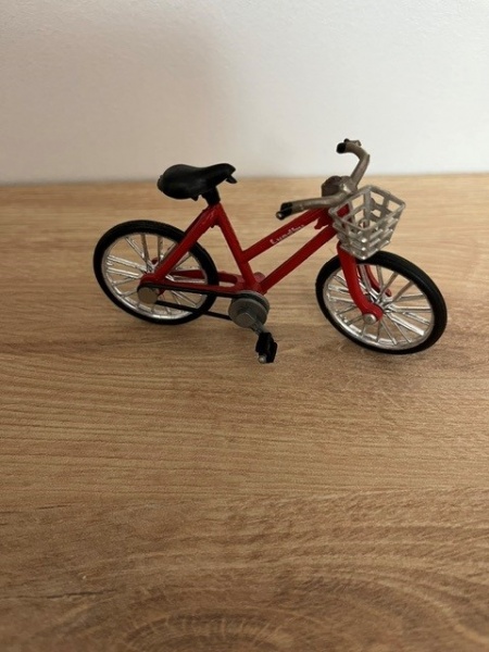 Vélo rouge Lundby