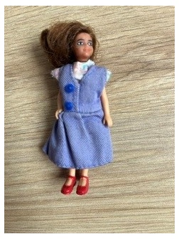 Petite fille violette Lundby
