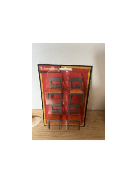 chaises bleues neuves Lundby