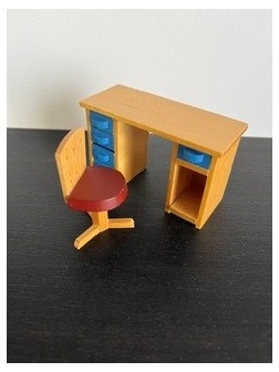 Bureau et chaise moderne