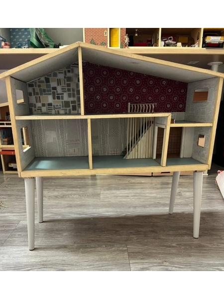 Maison de poupée Lundby année 50 à 4 pattes non électrifié d origine